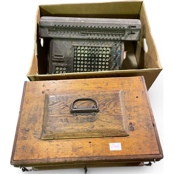 Vintage Antique Portable Typewriter & Matching Wooden Carrying Case