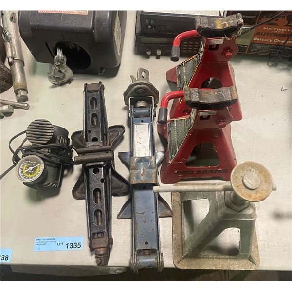 Group of Jacks and Jack Stands