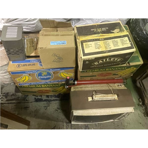 Large Group of Vintage Electronics