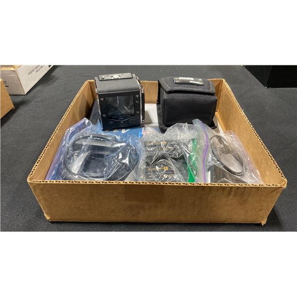 HASSELBLAD  CFV SERIES MODULAR, DETACHABLE MEDIUM FORMAT DIGITAL  BACK WITH CHARGER,