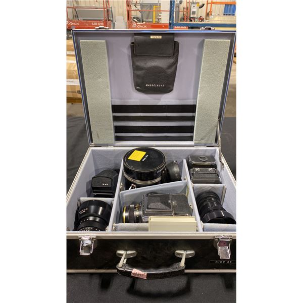 KIEV 88 MODULAR, MECHANICAL MEDIUM-FORMAT 6X6 FILM CAMERA SET IN CASE