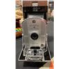 Image 4 : POLAROID SPEEDLINER LAND CAMERA MODEL 95B WITH CASE AND ACCESSORIES
