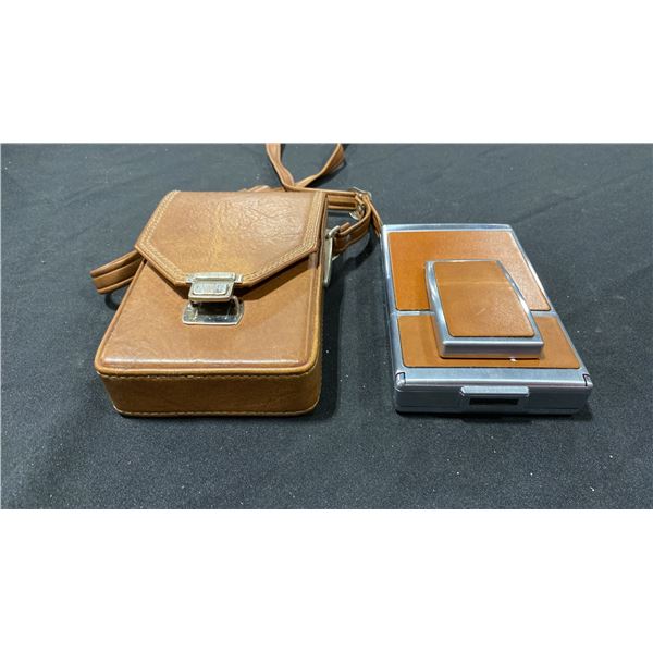 POLAROID SX-70 LAND CAMERA WITH LEATHER CASE (TAN & CHROME)