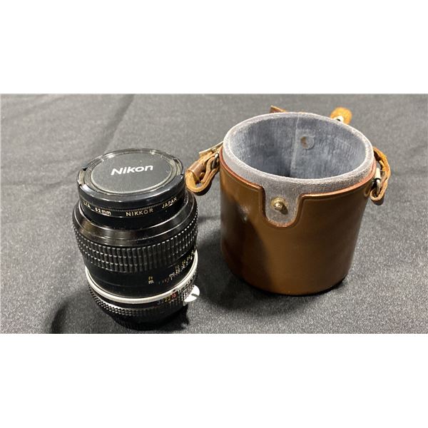 NIKON NIKKOR 105MM F/2.5 PRE-AI LENS WITH CASE