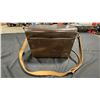Image 5 : NIKON FB-8 DARK BROWN LEATHER CAMERA BAG