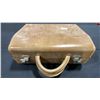 Image 5 : HASSELBLAD VINTAGE BROWN LEATHER CAMERA CASE WITH KEY