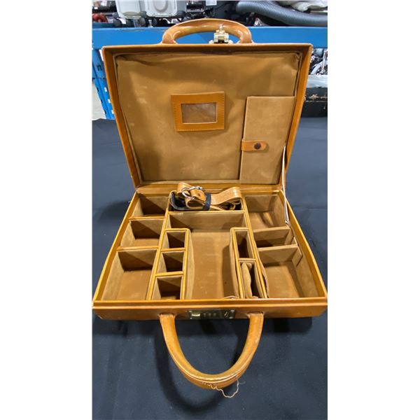 PRESTO VINTAGE BROWN LEATHER CAMERA CASE WITH SHOULDER STRAP, COMBINATION LOCK SET TO "000"
