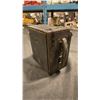 Image 11 : SANDERSON ANTIQUE HAND & STAND FOLDING PLATE CAMERA WITH ROSS LENSE & CARRYING CASE
