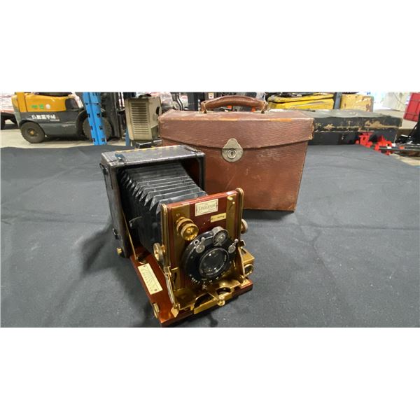 SANDERSON ANTIQUE HAND & STAND FOLDING PLATE CAMERA WITH ROSS LENSE & CARRYING CASE