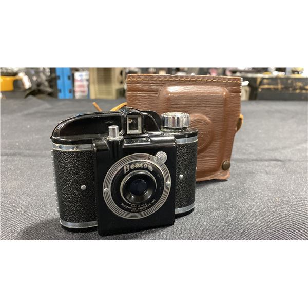 BEACON WHITEHOUSE PRODUCTS INC. BROOKLYN, N.Y. 35MM FILM CAMERA WITH CASE