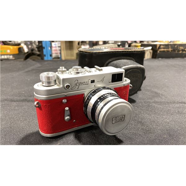 ZORKI -4 35MM FILM CAMERA WITH CASE (RED BODY)