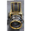 Image 9 : HASSELBLAD 500C/M GOLD EXCLUSIVE MEDIUM-FORMAT FILM CAMERA WITH CARL ZEISS