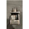 Image 6 : HASSELBLAD 503CXI MEDIUM-FORMAT FILM CAMERA WITH CARL ZEISS PLANAR