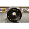 Image 7 : HASSELBLAD 503CXI MEDIUM-FORMAT FILM CAMERA WITH CARL ZEISS PLANAR