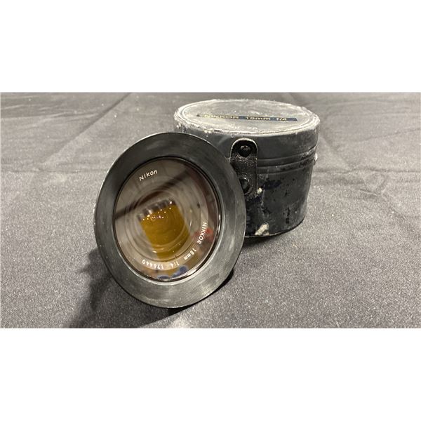 NON-AI NIKKOR 18MM F/4.0 ULTRA-WIDE ANGLE LENS WITH NIKON HN-15 LENS HOOD & CASE