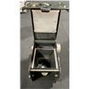 Image 9 : ROLLEICORD VINTAGE 120 MEDIUM FORMAT TWIN LENS REFLEX CAMERA WITH CASE