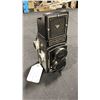 Image 1 : ROLLEICORD VINTAGE 6X6 MEDIUM FORMAT TWIN LENS REFLEX CAMERA