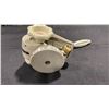 Image 10 : BERLEBACH LEVELING ADAPTER 33 DEGREES 3/8" SCREW & LINHOF VINTAGE PRECISION PAN/TILT TRIPOD HEAD
