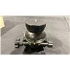 Image 4 : BERLEBACH LEVELING ADAPTER 33 DEGREES 3/8" SCREW & LINHOF VINTAGE PRECISION PAN/TILT TRIPOD HEAD