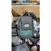 Image 5 : BOX OF ASSORTED LENS & CAMERA CASES