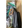Image 5 : BOX OF ASSORTED CAMERA STRAPS