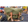 Image 1 : BILLINGHAM 445 GREEN/TAN CAMERA BAG