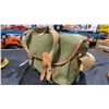 Image 2 : BILLINGHAM 445 GREEN/TAN CAMERA BAG