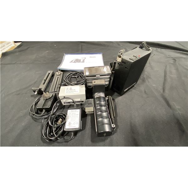 METZ MECABLITZ 60 CT-4 PROFESSIONAL GRADE HANDLE MOUNT ELECTRONIC FLASH UNIT