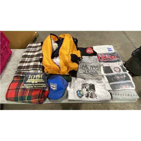 GROUP OF ASSORTED T-SHIRTS, HATS & BLANKETS
