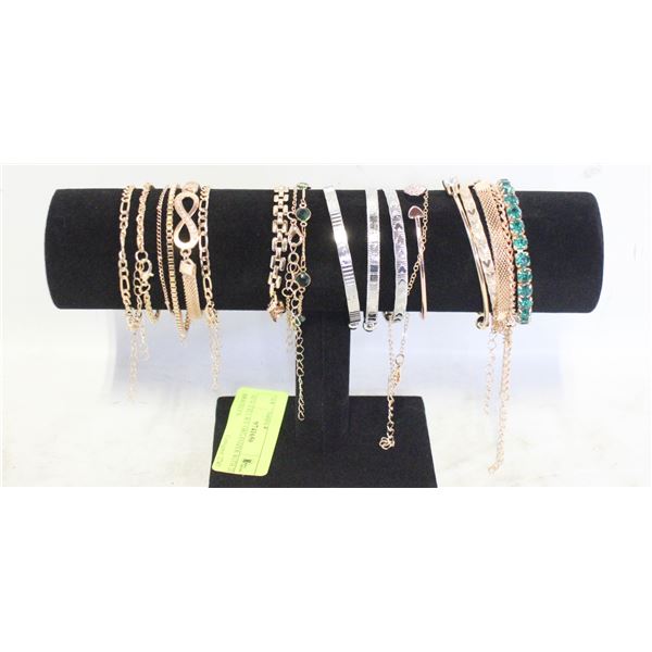NEW JEWELRY ORGANIZER WITH 20 BRACELETS