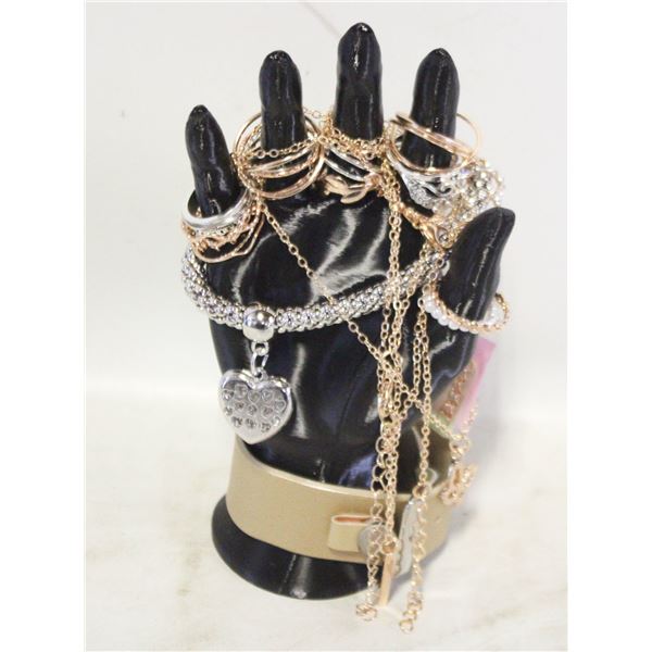 NEW IDEAL HAND-SHAPEDY DISPLAY STAND WITH