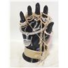 Image 1 : NEW IDEAL HAND-SHAPEDY DISPLAY STAND WITH