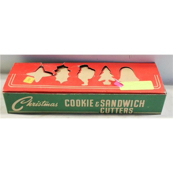 VINTAGE METAL COOKIE CUTTERS ASSORTED