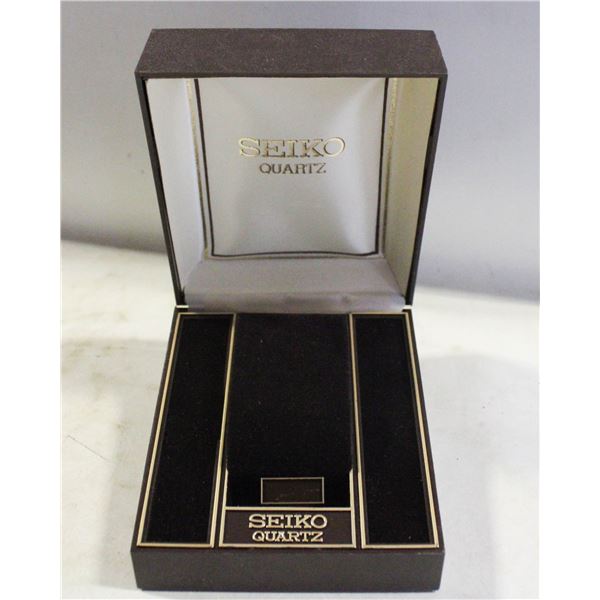 VINTAGE 1970'S SEIKO QUARTZ WATCH PRESENTATION