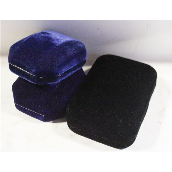 VINTAGE VELVET JEWELLERY PRESENTATION BOXES
