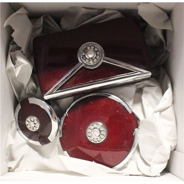SWAROVSKI "ELEMENTS" COSMETIC SET