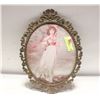 Image 1 : VINTAGE "PINK GIRL" IN BUBBLE GLASS FRAME