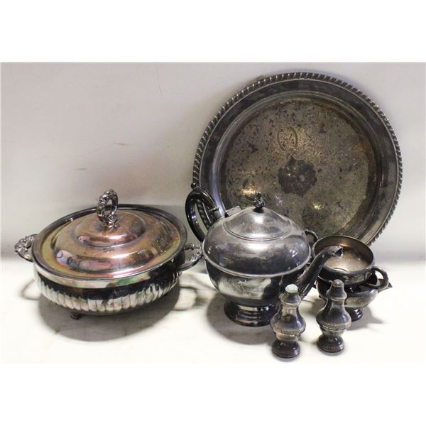 VINTAGE METALWARE SERVING PIECES