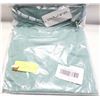 Image 1 : NEW- GREEN PLUS SIZE TOP. 22W.