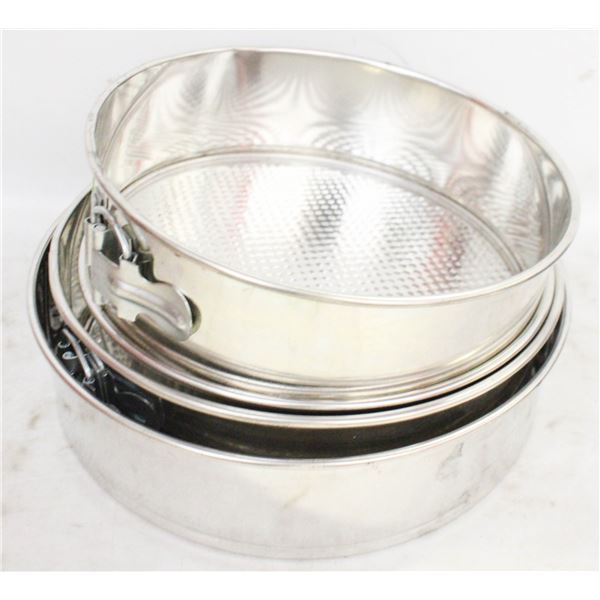 4 SPRING FORM PANS