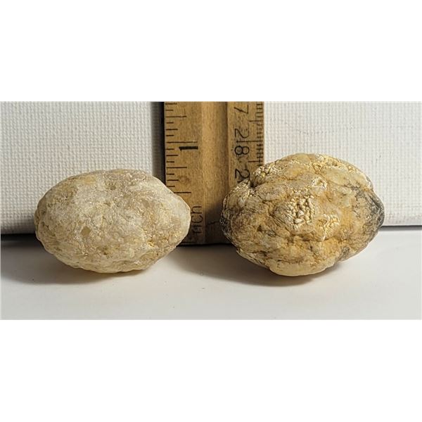 10) LOT OF 2 UNOPENED AGATE QUARTZ
