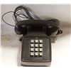 Image 1 : VINTAGE ITT CANADA TELEPHONE