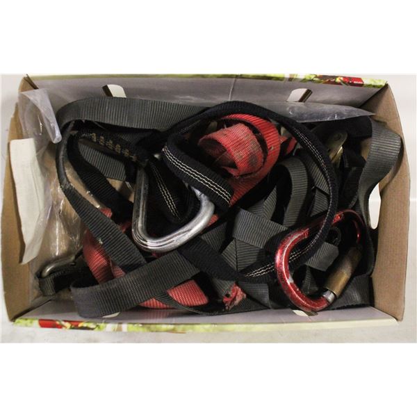 LOT OF CARIBINERS AND STRAPS