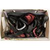 Image 1 : LOT OF CARIBINERS AND STRAPS