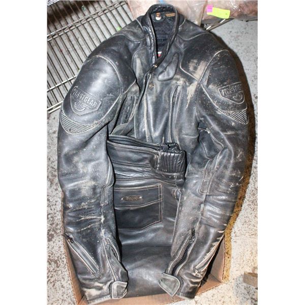 VINTAGE WOMEN’S FIRST GEAR LEATHER
