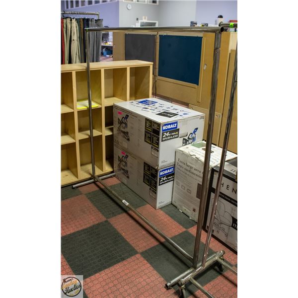 STATIONARY CLOTHING RACK H-62" L-60"