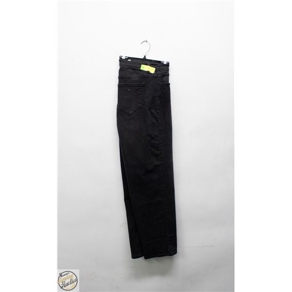 NEW KENSIE WOMEN'S STRAIGHT FIT JEAN SIZE 12