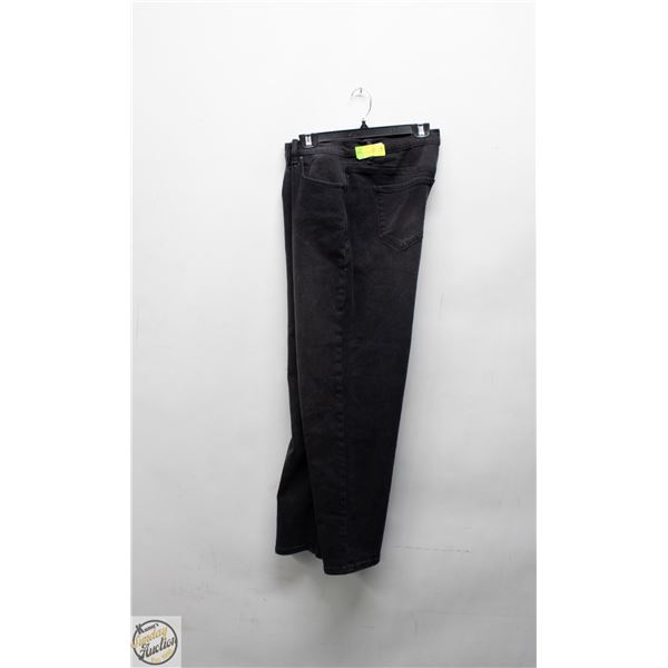 NEW KENSIE WOMEN'S STRAIGHT FIT JEAN SIZE 12