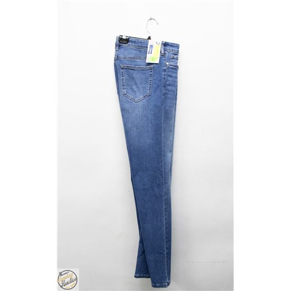 NEW LOFT WOMEN'S BOOTLEG MID RISE JEAN SIZE 4