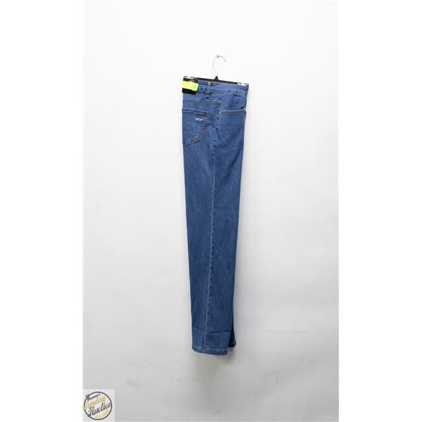 NEW BEBE WOMEN'S SLIM STRAIGHT FIT JEAN SIZE 8/29